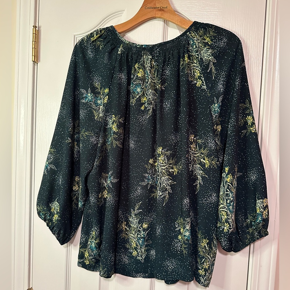 Beautiful Kaari Blue Plus Size Blouse 3/4 length sleeves Floral Green